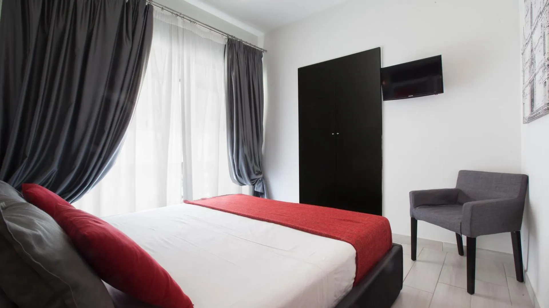 Suite Dei Catalani Napels 5*,  Italië